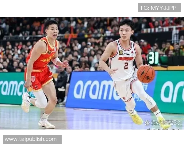 深圳篮球队比赛经验变革引发热议探索新战术与团队协作的未来发展